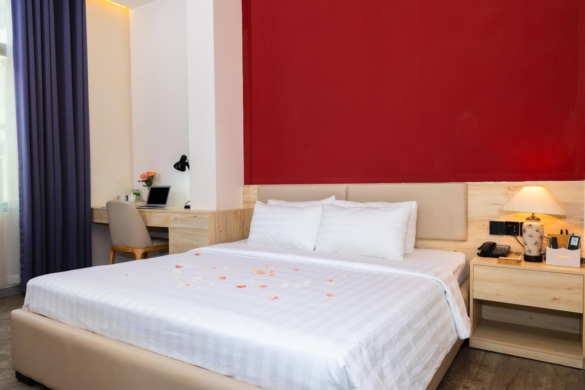 Khach San Phuoc Loc Tho 2 - 福禄寿 Hotel Хошимин Екстериор снимка